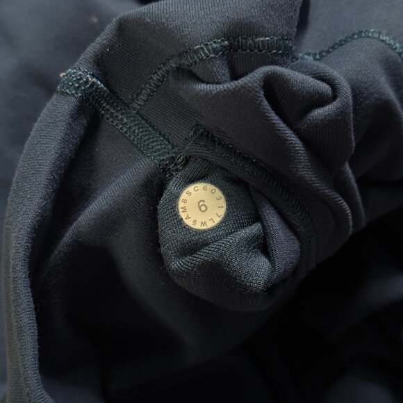 Lululemon Women's Wunder Under Hi-Rise 7/8 Leggings - Blue - Picture 5 of 8